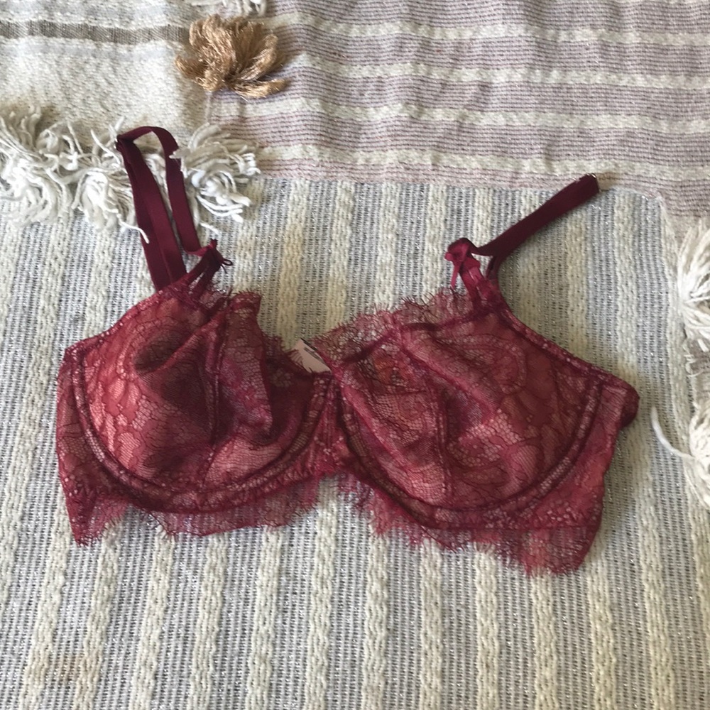 Victoria’s Secret Very Sexy unlined bra